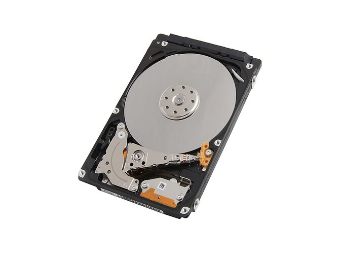 Toshiba L200 2.5 Inch 1TB Slim SATA Internal Hard Drive with 5400 rpm and Shock Sensor